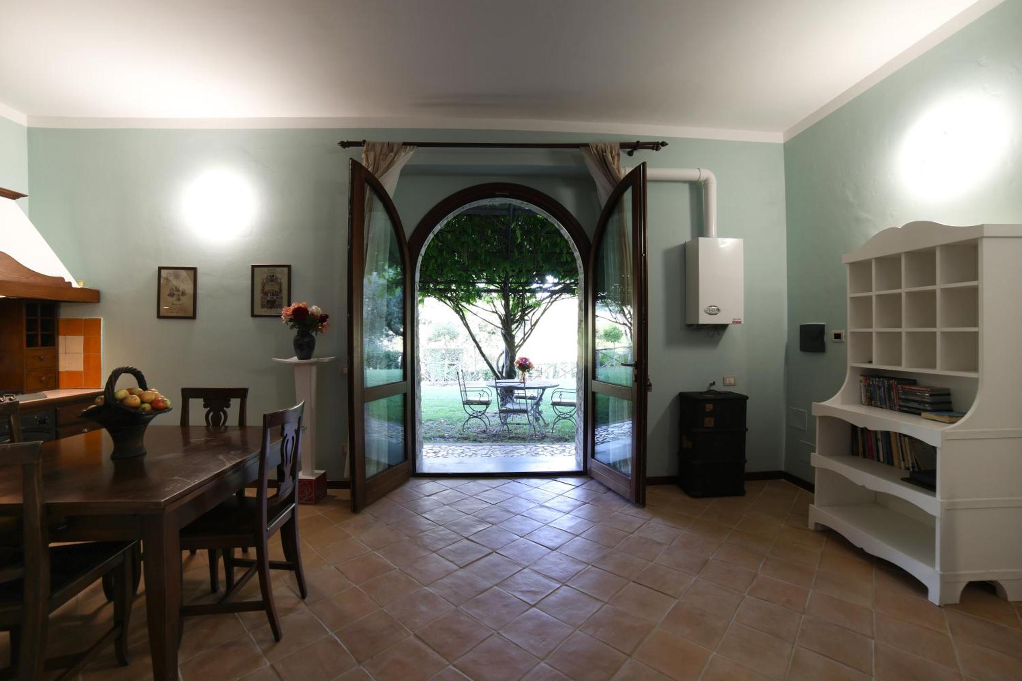 Ht Castello Di Campolongo Aparthotel Valfabbrica Exterior foto